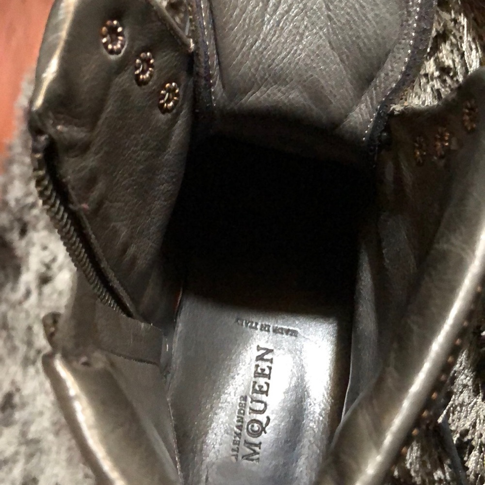 Alexander McQueen boots - Picture 4 of 5